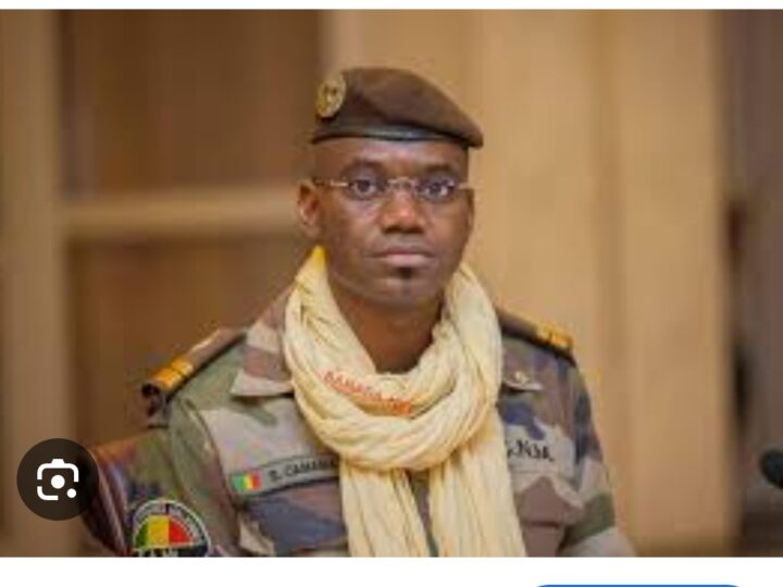 Général Sadio Camara, ministre de la Défense: