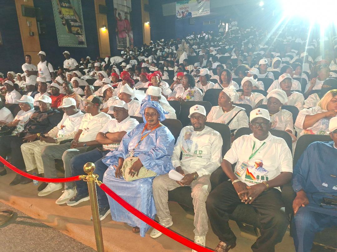 La communauté guinéenne vivant au Mali : clôture de la campagne de Mamadi Doumbia au Cinéma Babemba dans une forte mobilisation